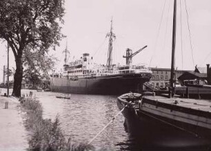 Elbing, Seehafen : Elbing (Elblag/Polen). Seehafen. Blick auf MS "Mimi Horn"