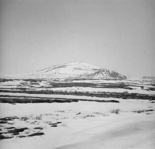 Schnee und Eis : Von Schnee und Eis bedeckter Berg.
