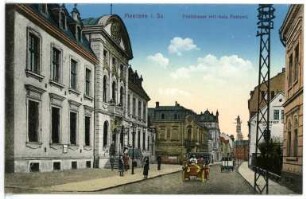Meerane. Poststraße und Post mit PKW