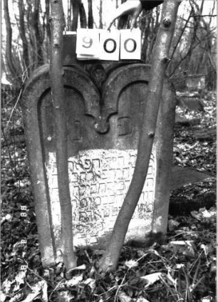 Grabstein 900