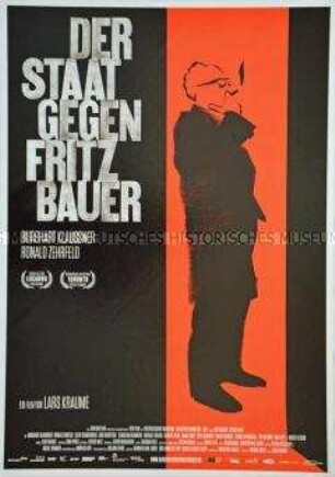 Plakat zu dem Film "Der Staat gegen Fritz Bauer" zur Vorgeschichte der Ergreifung von Adolf Eichmann und der Frankfurter Auschwitz-Prozesse