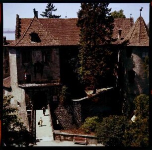 Meersburg: altes Schloss, vom Fenster des neuen Schlosses