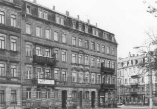 Dresden-Neustadt, Bischofsweg 42/40. Wohnhäuser mit Läden (um 1895). Straßenansicht