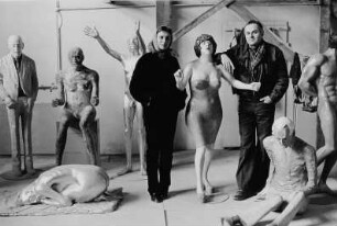 Die Bildhauer Thea Richter und Hartmut Bonk in ihrem Atelier