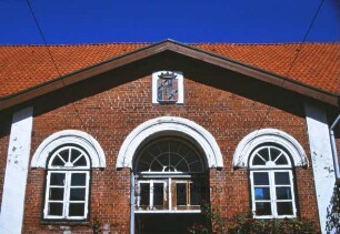 Marstall: Mittelrisalit