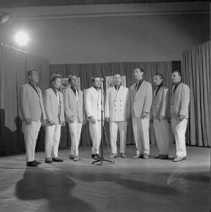 Staatliches Ensemble für sorbische Volkskultur. Doppelquartett