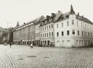 Wohnhäuser mit Läden