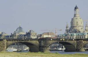 Augustusbrücke ü. d. Elbe in Dresden