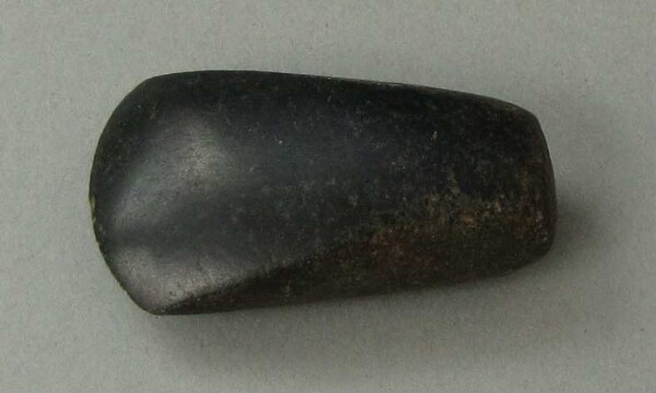 Stone axe blade (fragment)