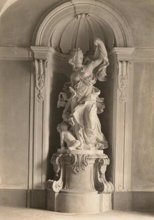 Standbild "Allegorie der Eintracht (Friede)" : Standbild "Allegorie der Eintracht (Friede)", Höhe 2,10 m