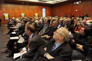 SLUB, Ausstellung "100 Jahre Bibliotheca Hertziana in Rom" : Zuhörer der Ausstellungseröffnung im Vortragssaal