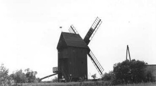 Hoyerswerda-Dörgenhausen. Blick zur Bockmühle