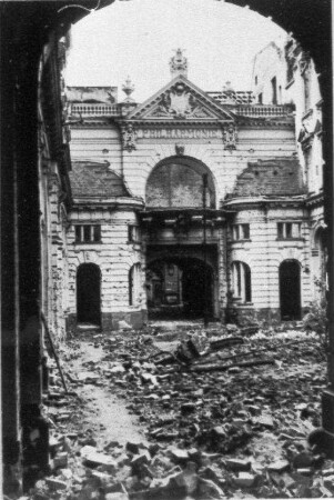 Berlin-Tiergarten. Ruine der Philharmonie, Bernburger Straße 22/23