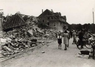 Zerstörungen Zweiter Weltkrieg. Belchenstraße, Weiherfeld
