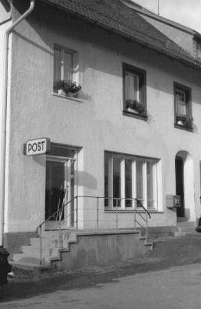 Höchenschwand: Pressefahrt mit der OPD Freiburg, Postamt Außenansicht, Eingang