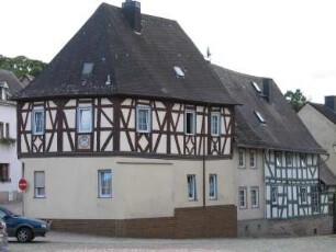 Wohn- und Gewerbegebäude