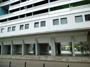 Dresden: Wohnzeile Prager Straße