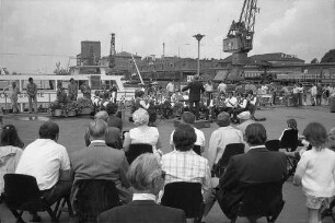 Hafenkonzert des Musikvereins 1960 Hohenwettersbach im Karlsruher Rheinhafen