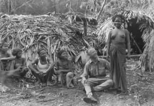 Egon von Eickstedt und Personen (Deutsche Ostasien-Expedition 1937/1939)