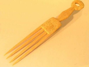 KAMM AUS HOLZ