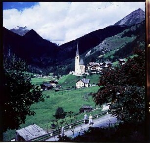 Heiligenblut: Blick auf Ort und Kirche
