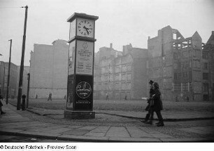 Standuhr in der Innenstadt