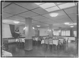 Betriebsferienheim u. Kinderferienlager Haidemühle "Fritz Gumpert" VEB Vereinigte Papierfabriken Heidenau und VEB Zellstoffwerk "Phillip Müller" Coswig. Bar
