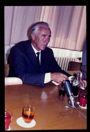 Prof. Werner Egk 28.9.61.