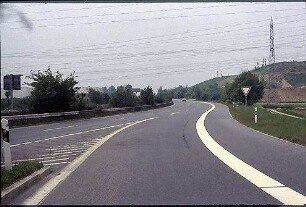 Ausfahrt aus Tangente Nordwest (Frankfurt Richtung Mannheim) zu Hauptfahrbahn Nord der A659 (Weinheim Richtung Mannheim)