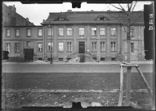 Potsdam, Yorckstraße 7. Wohnhaus (1722-1728; P. de Gayette). Straßenfront