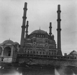 Moschee : Blick auf eine Moschee.