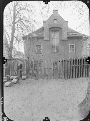 Zittau, Klosterstraße 3. Ehem. Franziskanerkloster. Ostflügel (Umbau 1884, 1936, Städtische Museen). Giebelfront