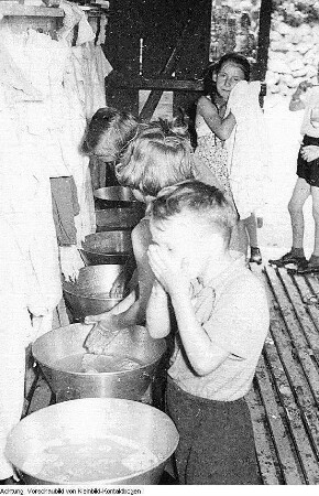 VEB Kelterei Lockwitzgrund. Ferienlager, Juli 1951