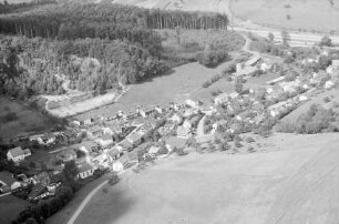 Suggental: Ortsbild im Tal
