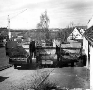 Vielzweckwagen mit versch. Aufbauten