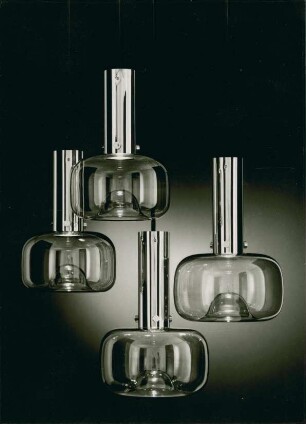 Glashütte Limburg Pendelleuchten "Nr. 1434", "Nr. 1435" und "Nr. 1483" von Herbert Proft