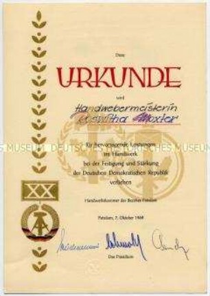 Urkunde "für hervorragende Leistungen im Handwerk" anlässlich des 20. Jahrestages der DDR - Personenkonvolut