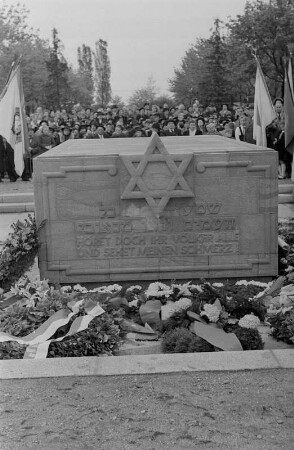 Einweihung eines Denkmals der Jüdischen Gemeinde zu Leipzig : Denkmal für die jüdischen Opfer