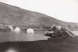 Zerstörte Brücke Longuich/Mosel