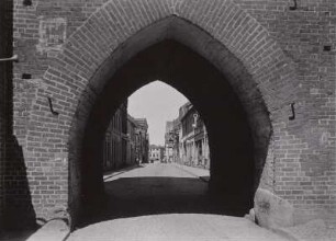 Schlawe, Kösliner Tor : Schlawe (Slawno/Polen). Blick durch das Kösliner Tor