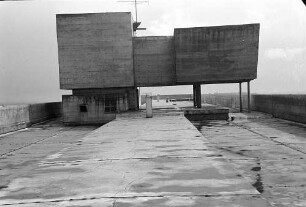 Berlin: Le Corbusier-Haus; Dachterrasse mit Aufbau