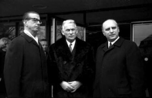 Freiburg: Oberfinanzdirektion, Präsident Bolder, Alex Möller, Gleichauf