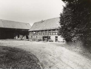 Dreiseithof. Stallscheune und Wohnstallhaus (bez. 1778) : Struppen, Hauptstraße 93. Dreiseithof. Stallscheune und Wohnstallhaus (bez. 1778). Hofansicht