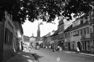 Emmendingen: Hauptstraße mit Tor