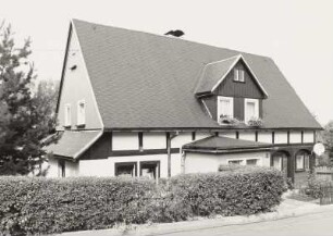 Wohn- und Geschäftshaus
