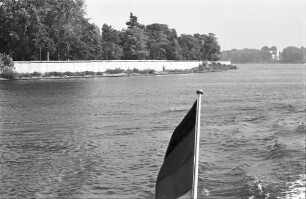 Berlin; Kladow: Zonengrenze in der Havel (Mauer)