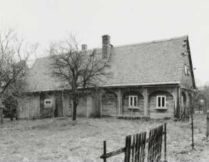 Neugersdorf, Umgebindehaus : Neugersdorf. Wohnhaus (1. Hälfte 19. Jahrhundert), Auenstraße 3. Straßenansicht