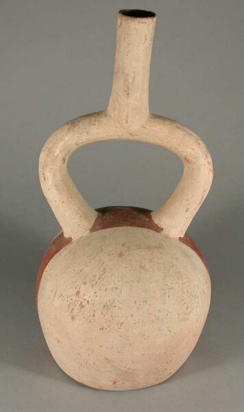 Clay vessel with stirrup spout