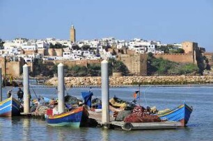 Kasbah und Fischereihafen von Rabat : Blick auf die Kasbah und auf den Fischereihafen von Rabat, aufgenommen am 06.11.2008