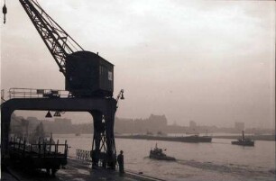 Düsseldorf: Rheinschleife bei Düsseldorf